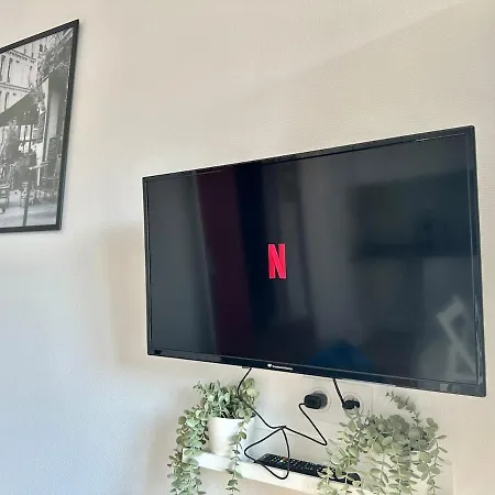 331 Isabelle Cosy Center Apartament *